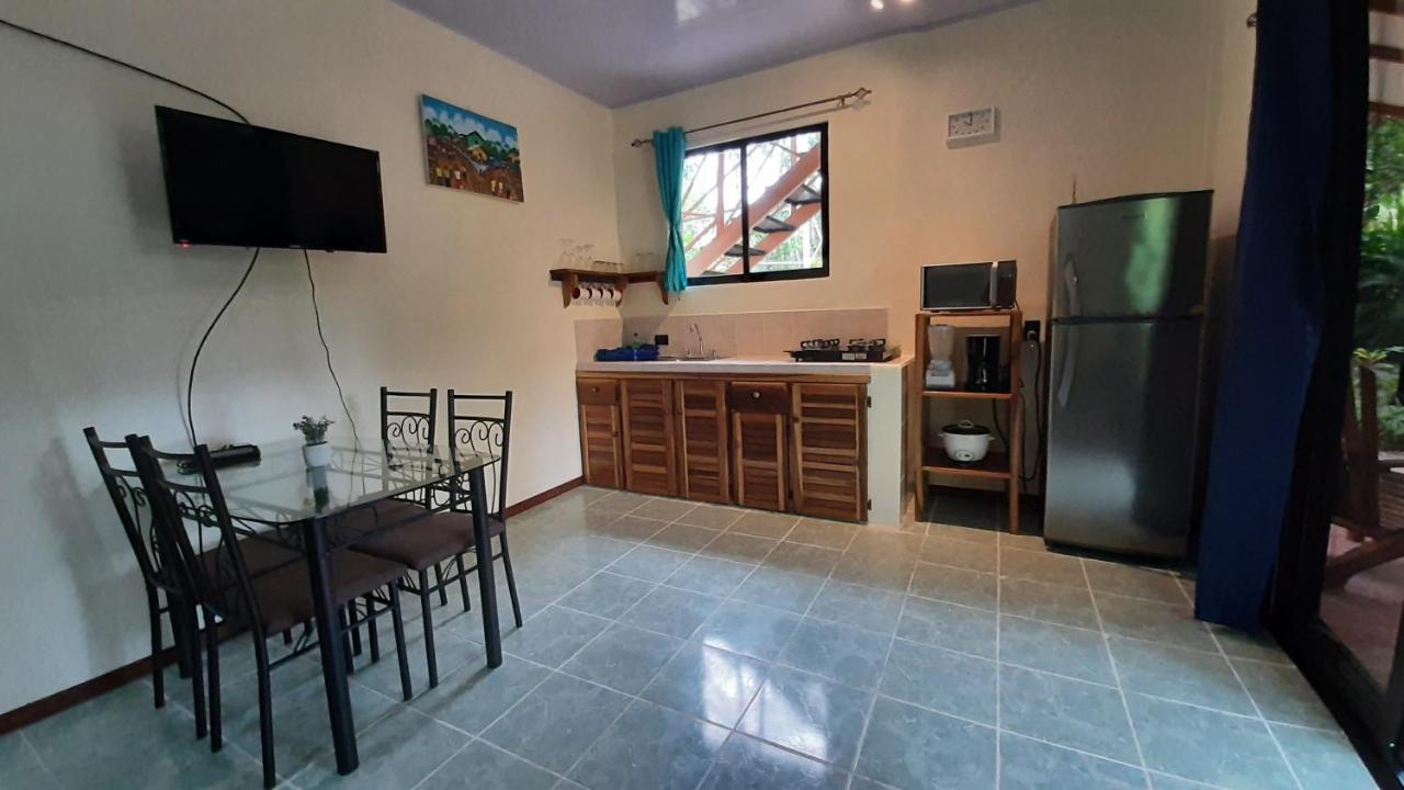 Casa Martina Apartment Cahuita Exterior photo