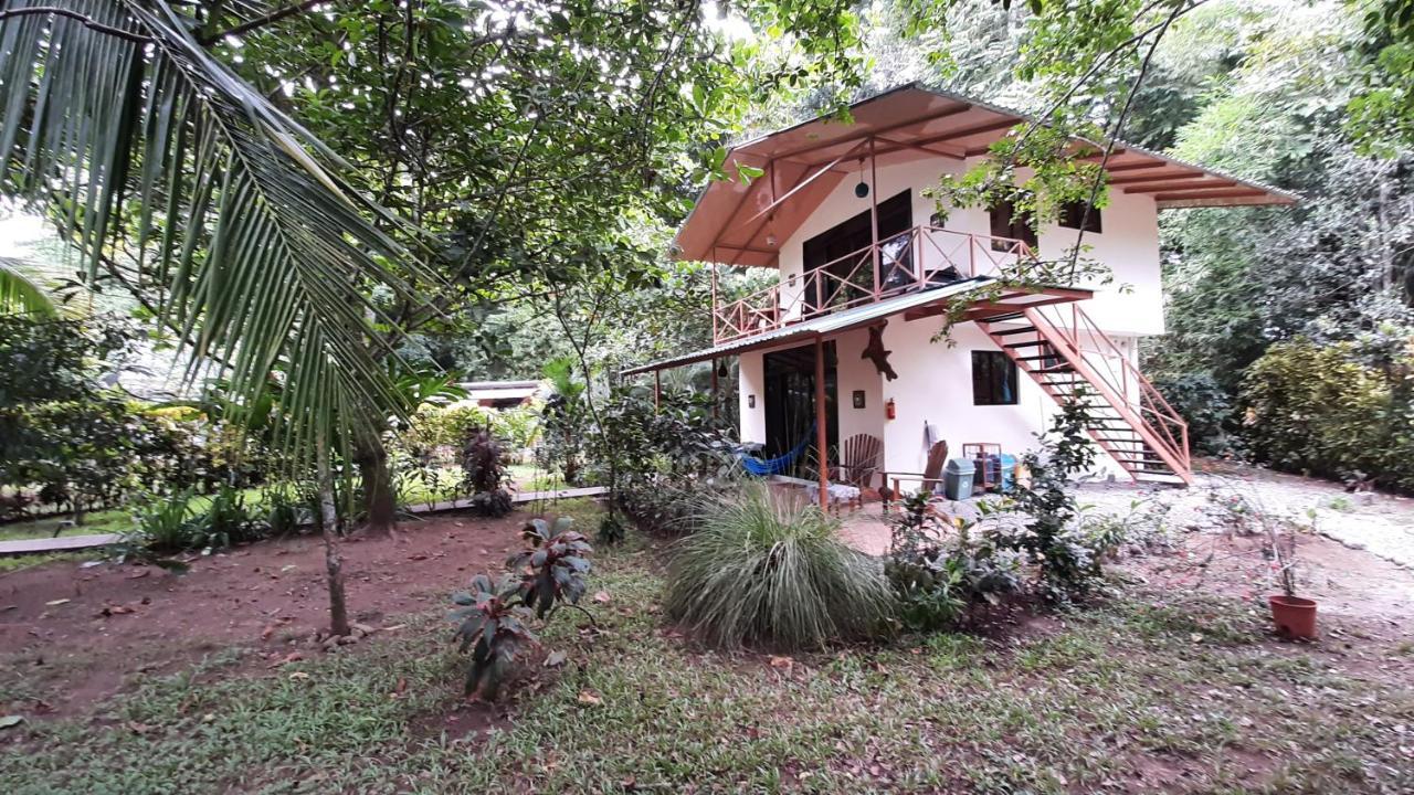 Casa Martina Apartment Cahuita Exterior photo