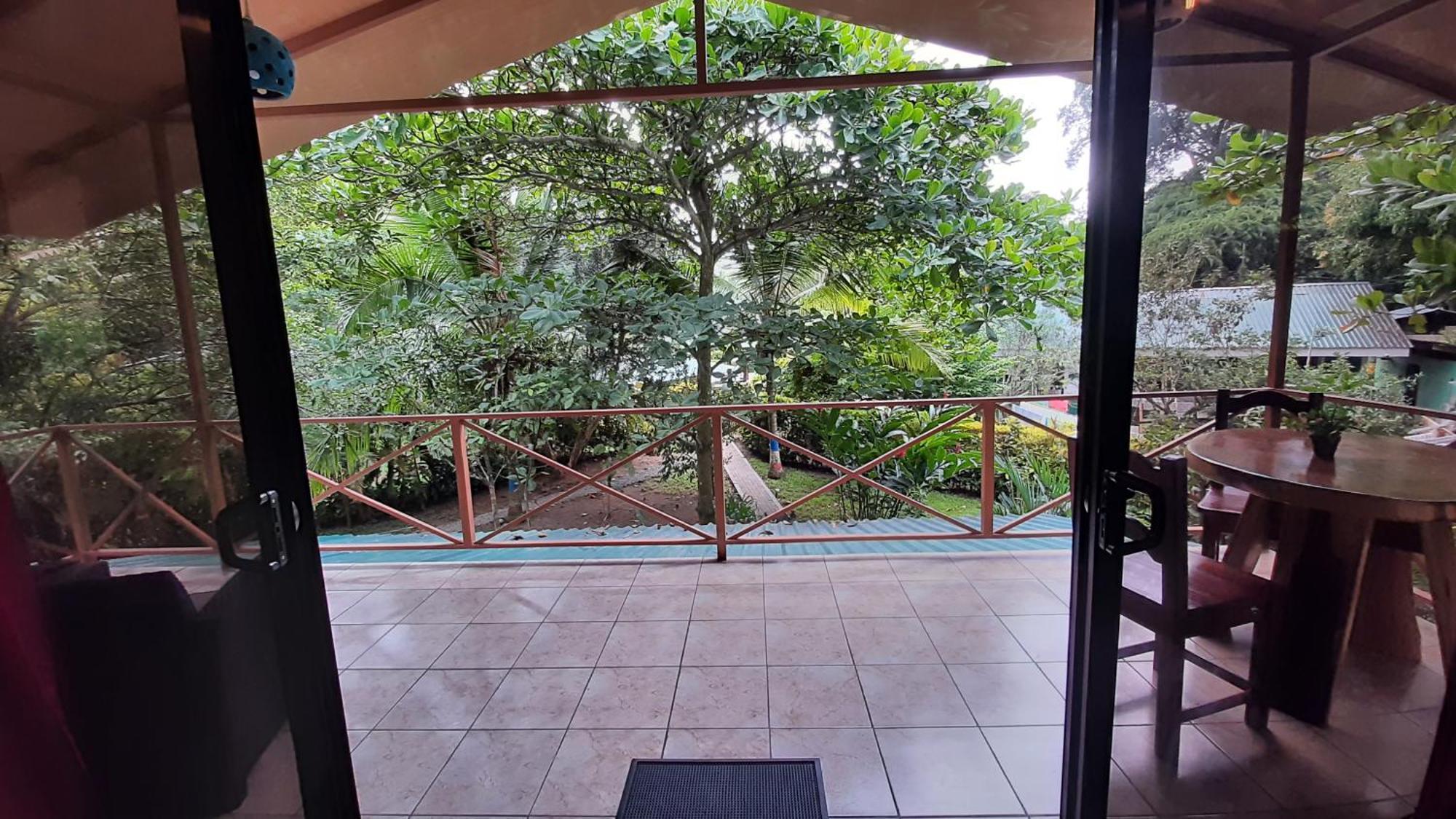 Casa Martina Apartment Cahuita Exterior photo